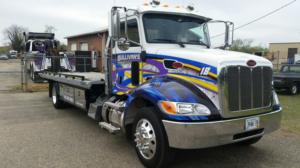 medium duty rollback - Sullivan's Towing & Recovery